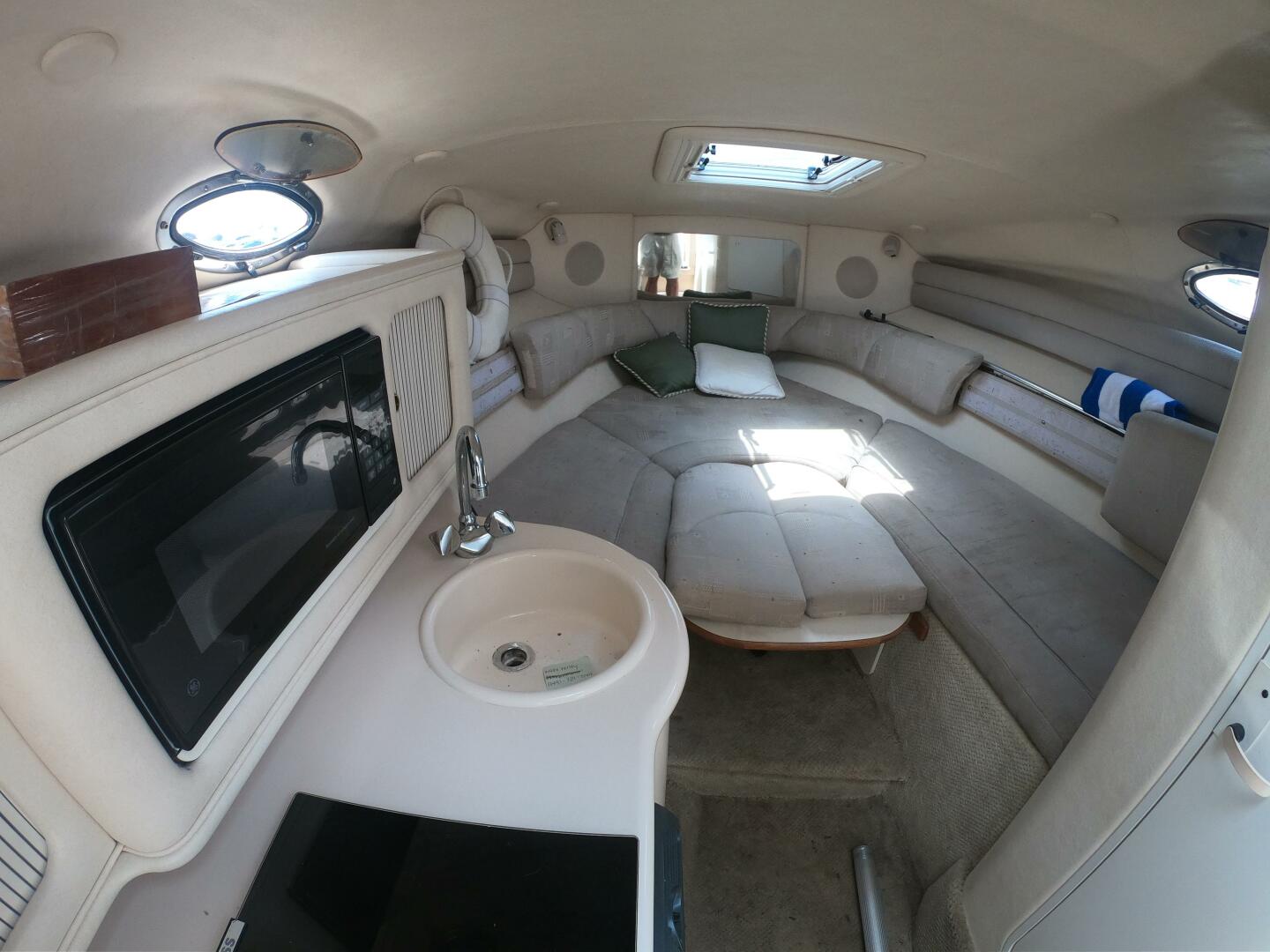 Slide: The Image of Sea Ray 260 Sundancer w Trailer 2002 - 4828078