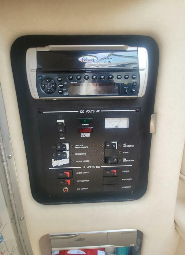Slide: The Image of Sea Ray 260 Sundancer w Trailer 2002 - 4828082