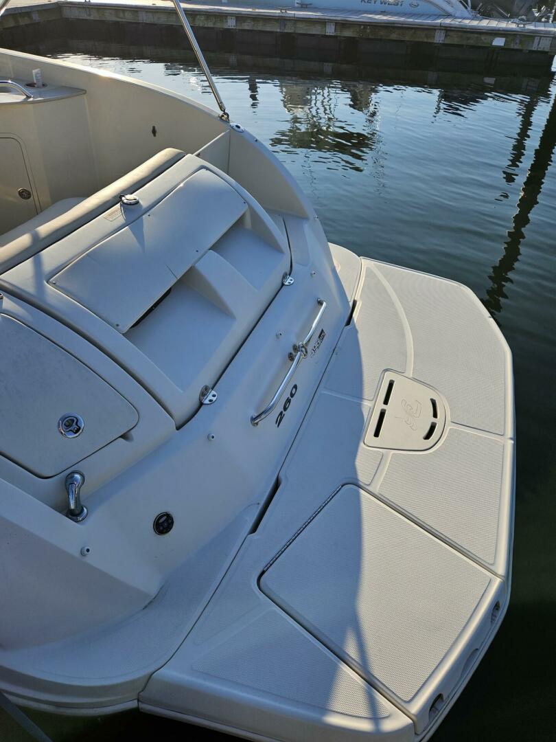 Slide: The Image of Sea Ray 260 Sundeck 2008 - 3995557
