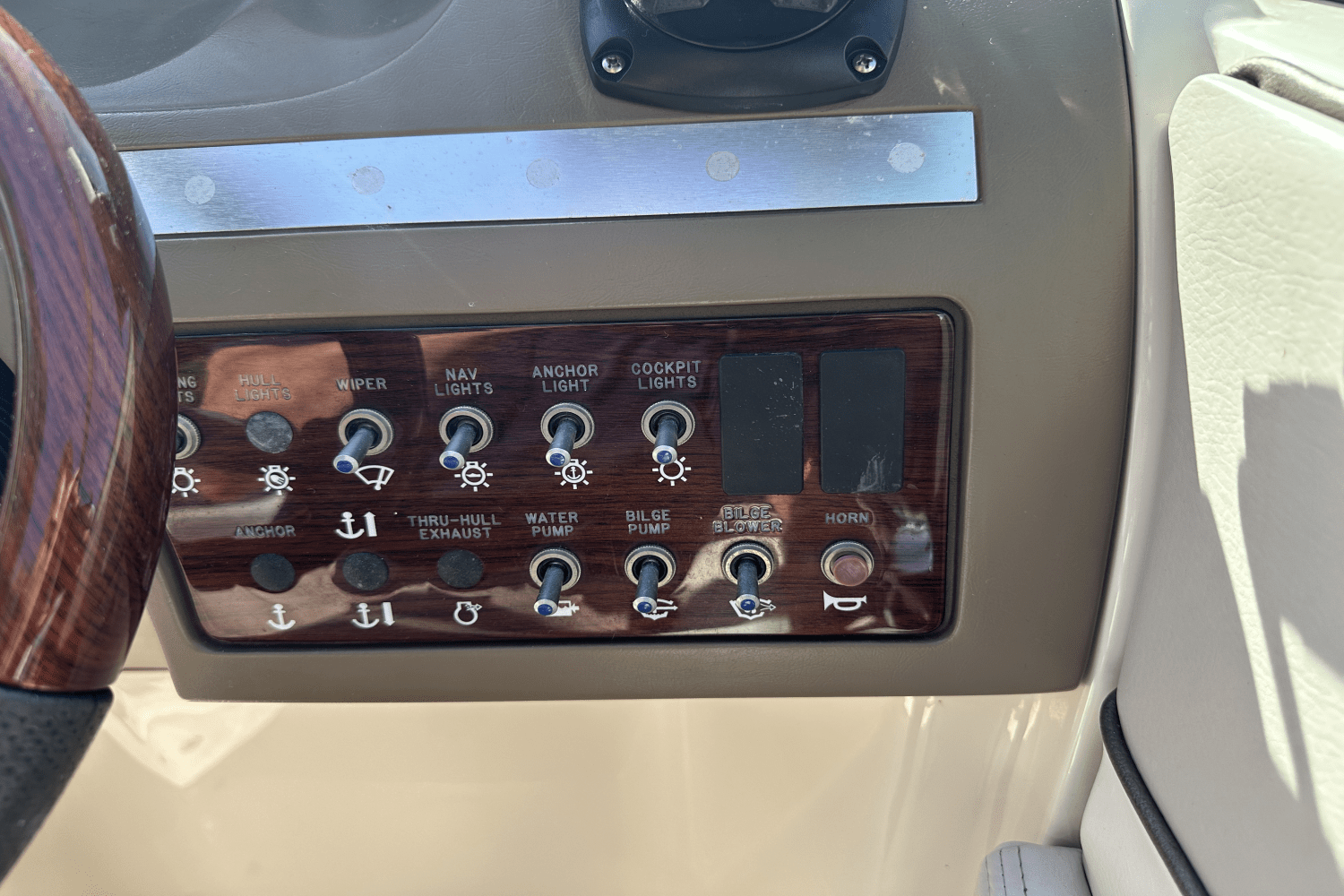 Slide: The Image of Sea Ray 260 SUNDECK 2010 - 16
