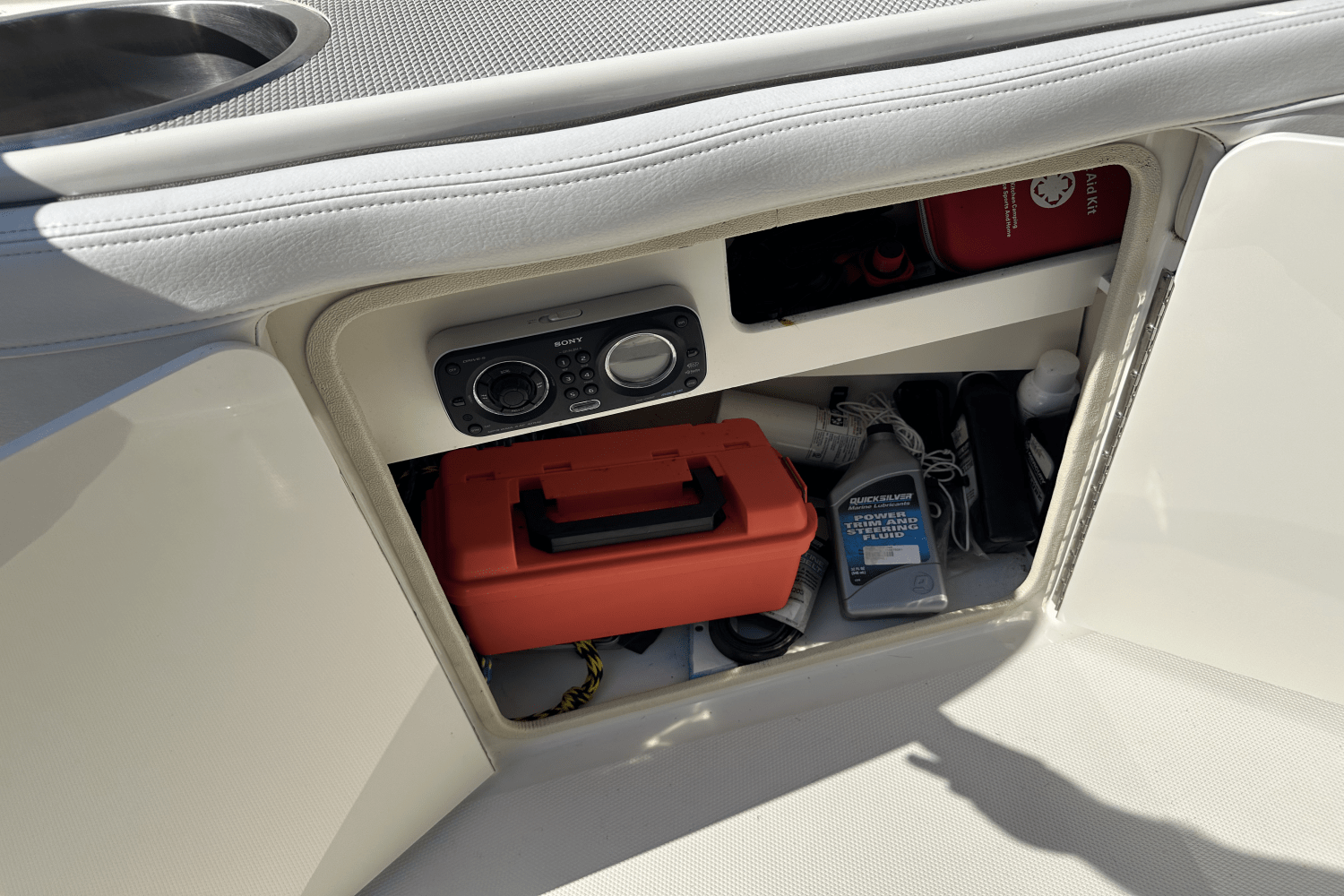 Slide: The Image of Sea Ray 260 SUNDECK 2010 - 21