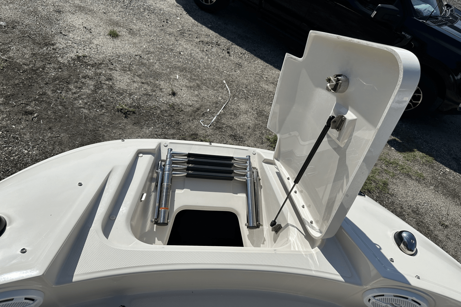 Slide: The Image of Sea Ray 260 SUNDECK 2010 - 33