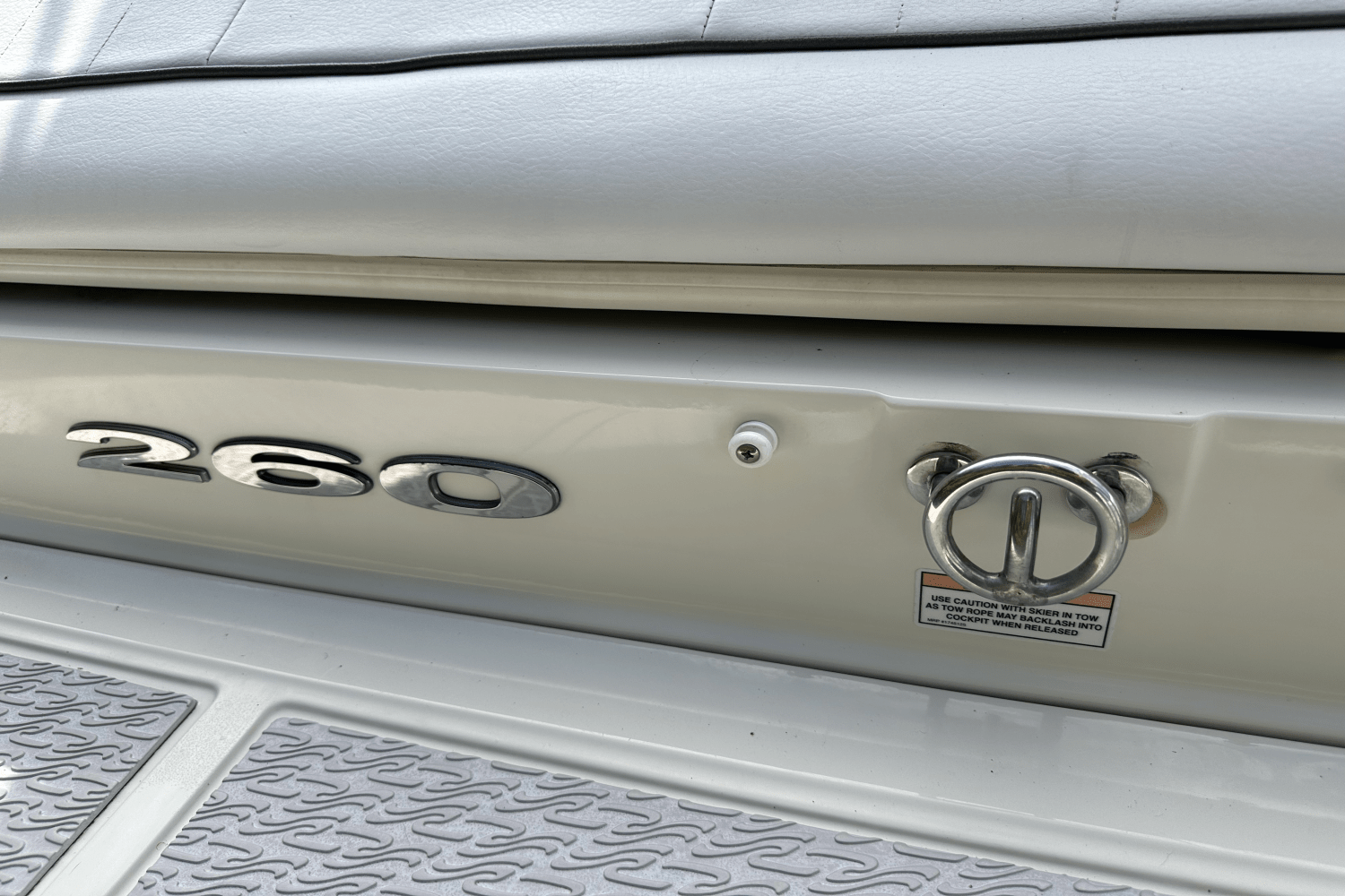 Slide: The Image of Sea Ray 260 SUNDECK 2010 - 4