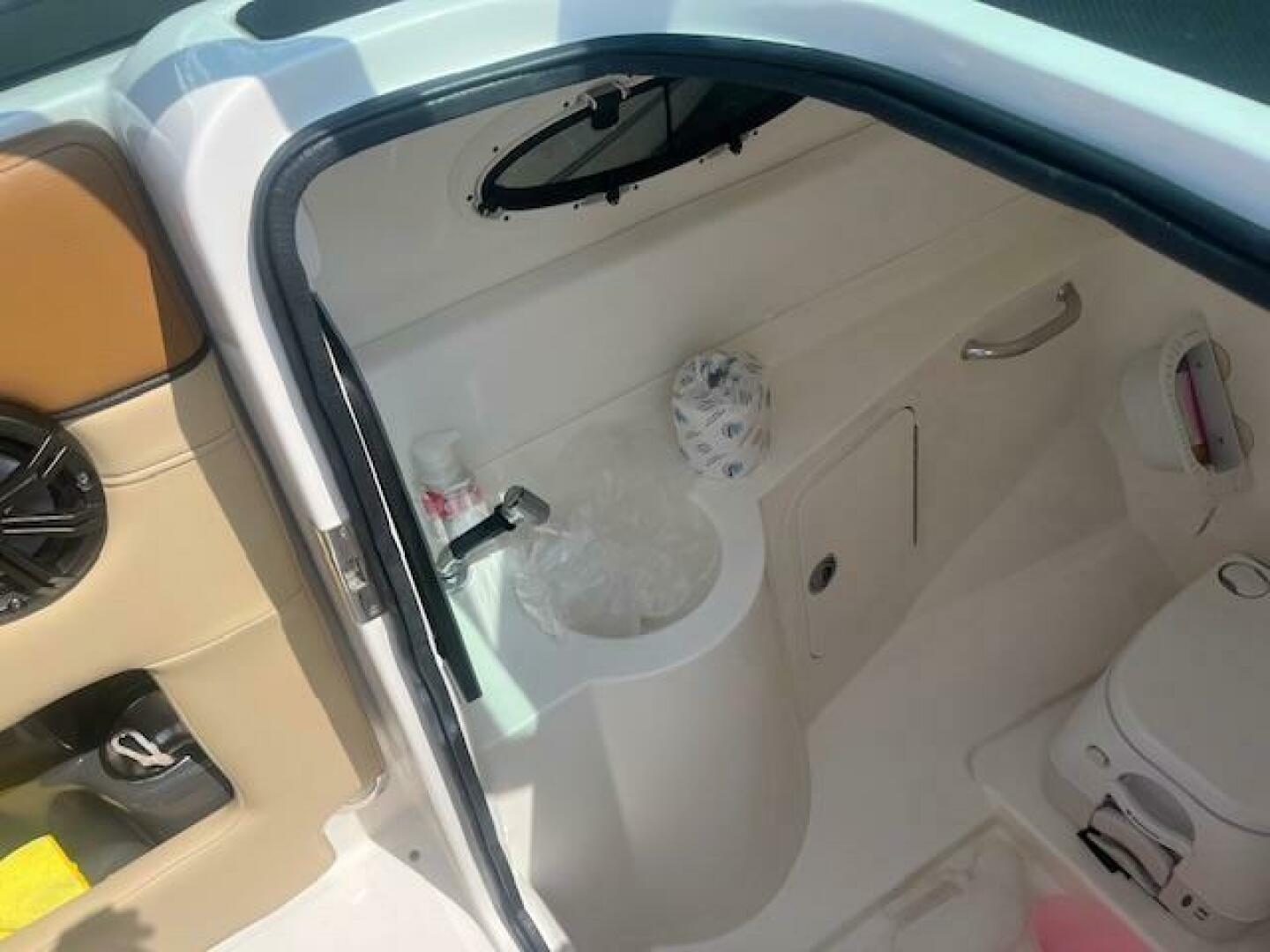 Slide: The Image of Sea Ray 26 Sundeck 2014 - 5415712