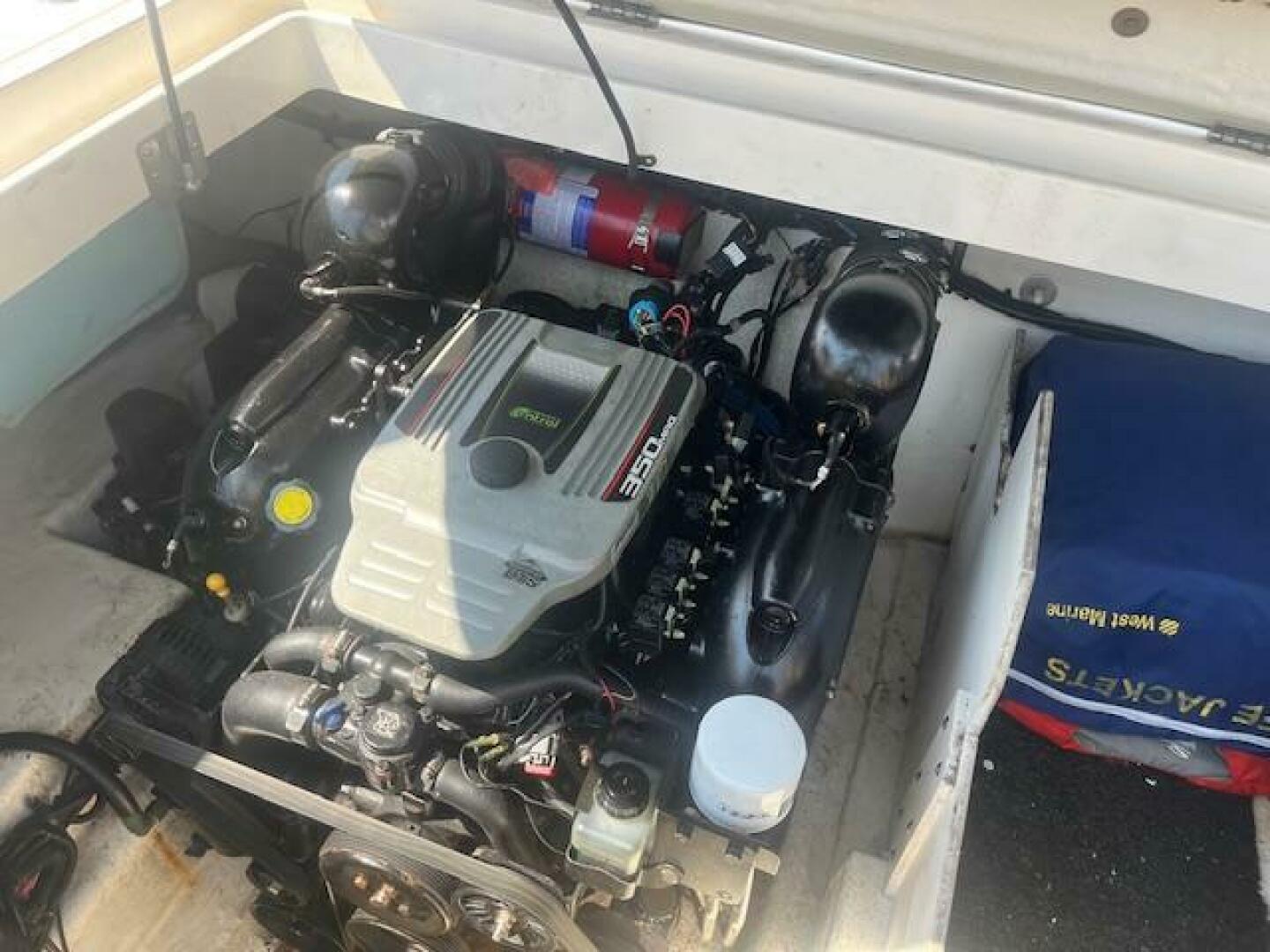 Slide: The Image of Sea Ray 26 Sundeck 2014 - 5415716