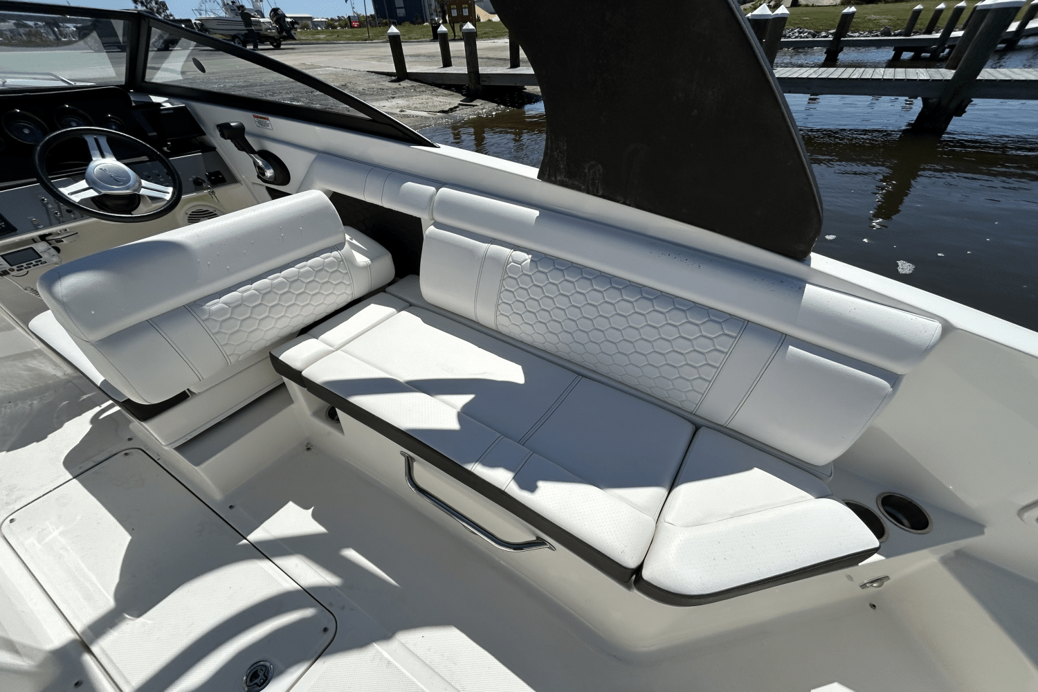 Slide: The Image of Sea Ray 270 SD-OB 2018 - 21