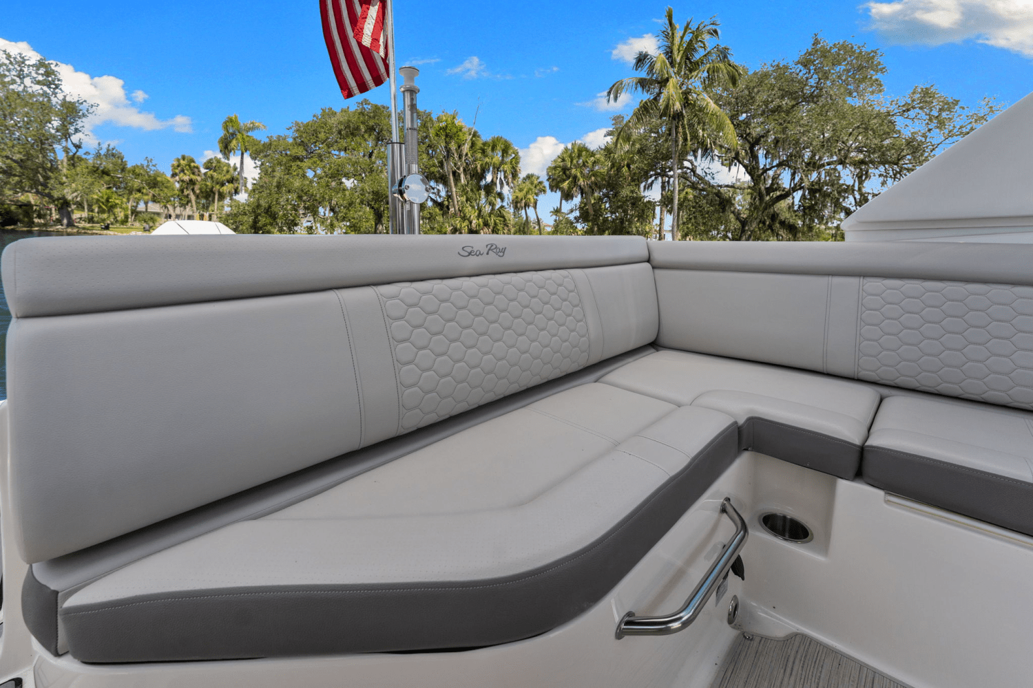 Slide: The Image of Sea Ray 270 SD-OB 2021 - 14