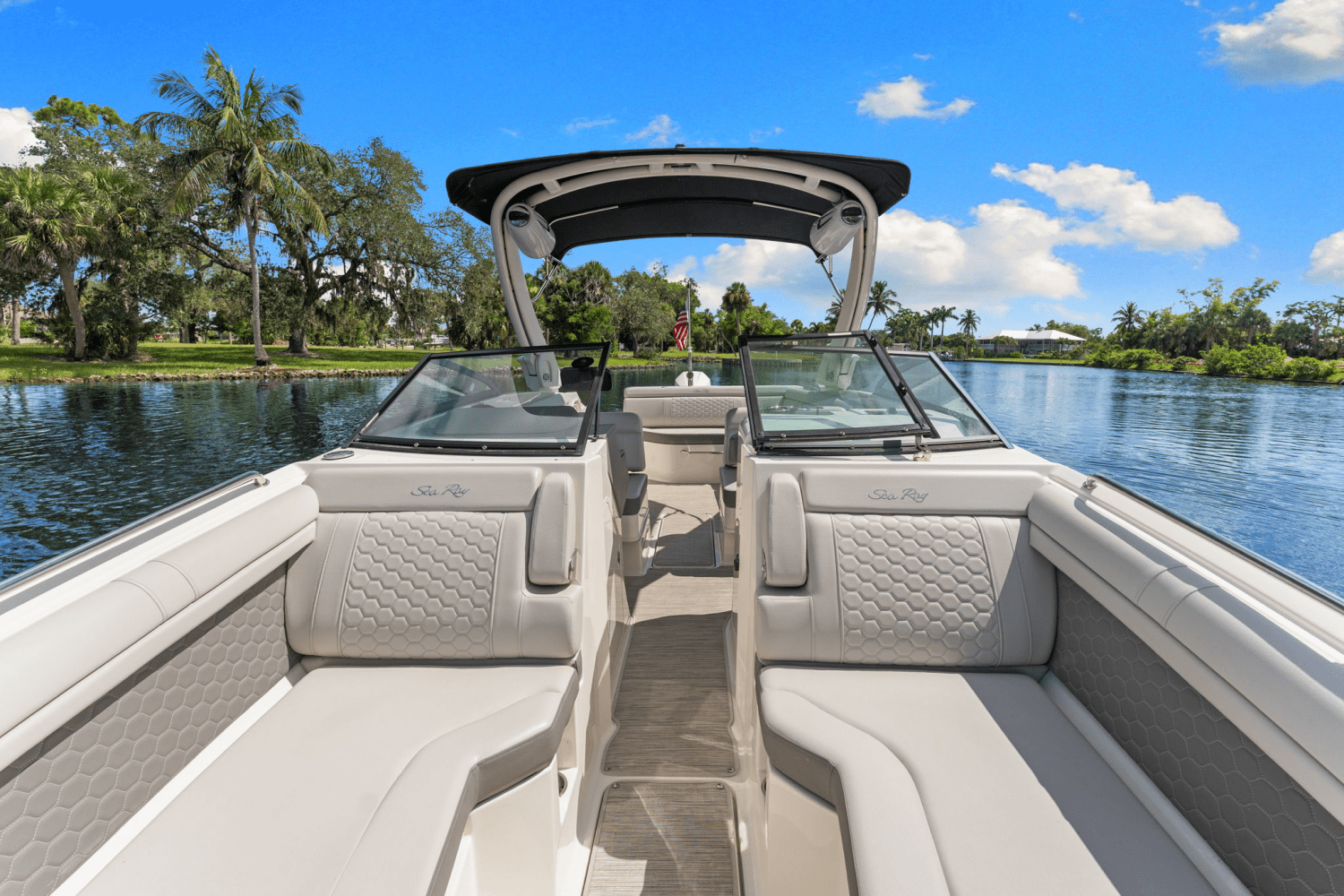 Slide: The Image of Sea Ray 270 SD-OB 2021 - 16