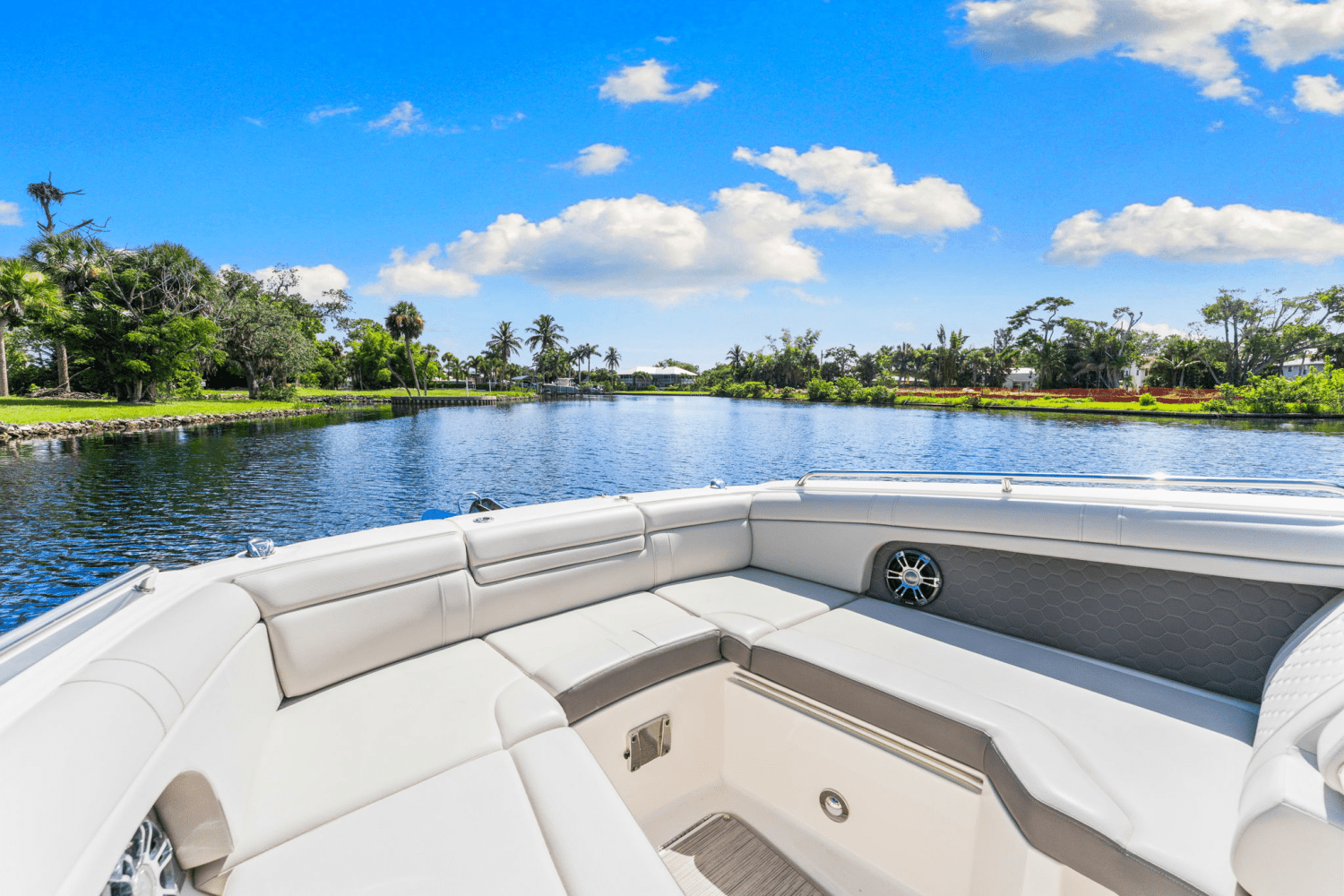 Slide: The Image of Sea Ray 270 SD-OB 2021 - 17