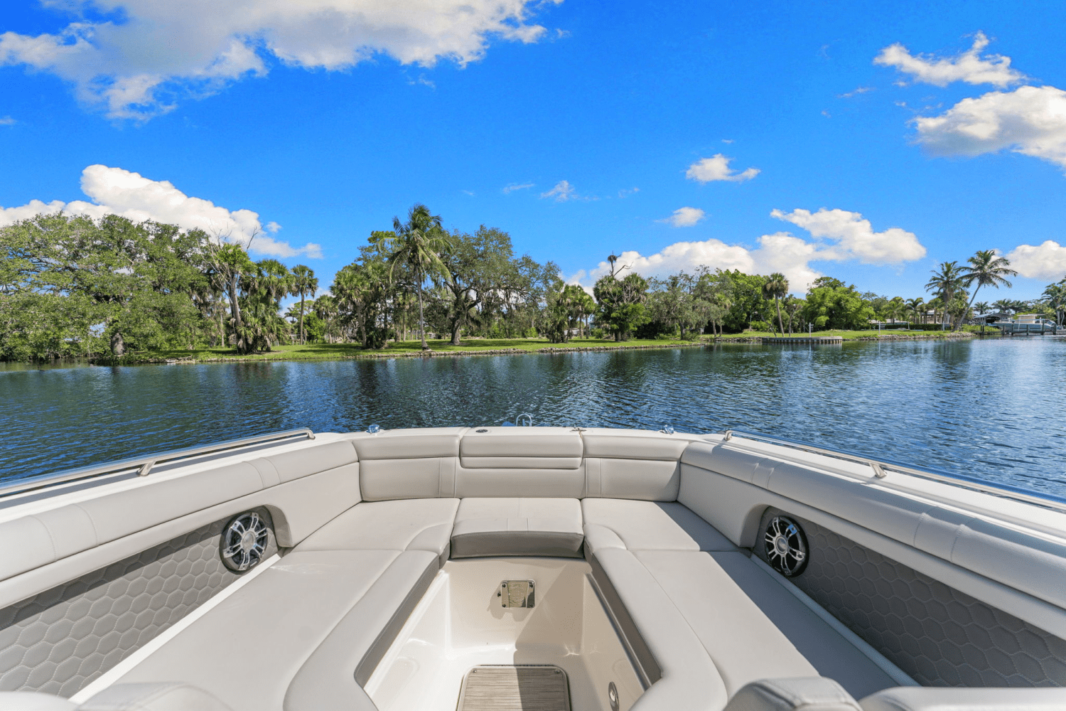 Slide: The Image of Sea Ray 270 SD-OB 2021 - 18