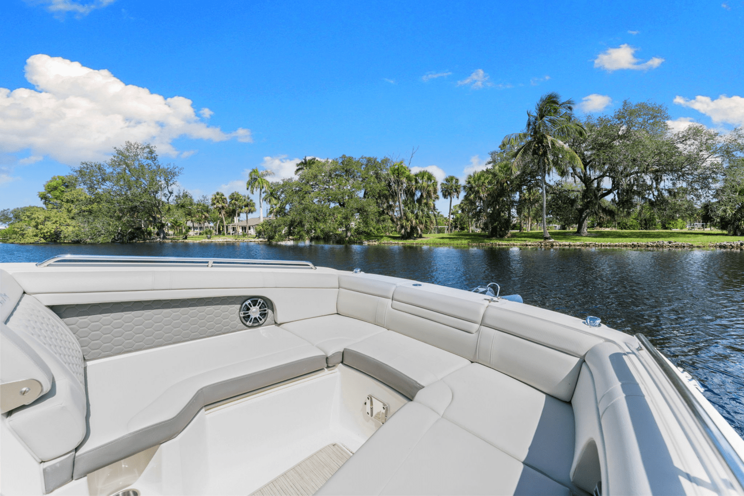 Slide: The Image of Sea Ray 270 SD-OB 2021 - 19