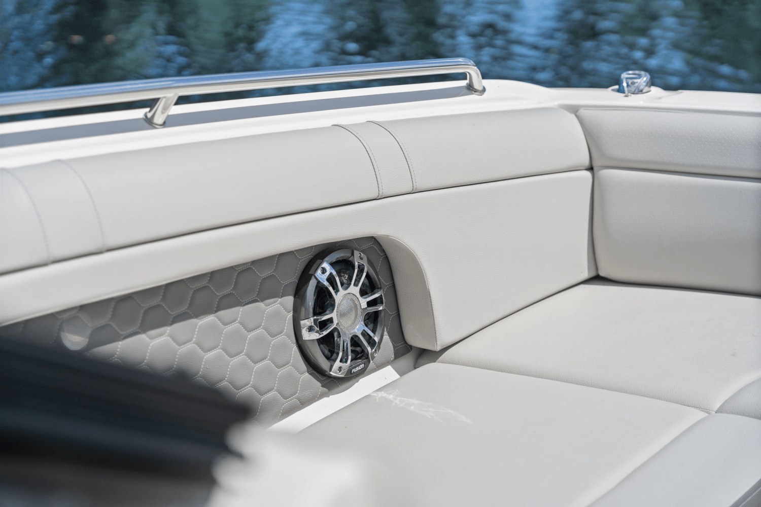 Slide: The Image of Sea Ray 270 SD-OB 2021 - 24