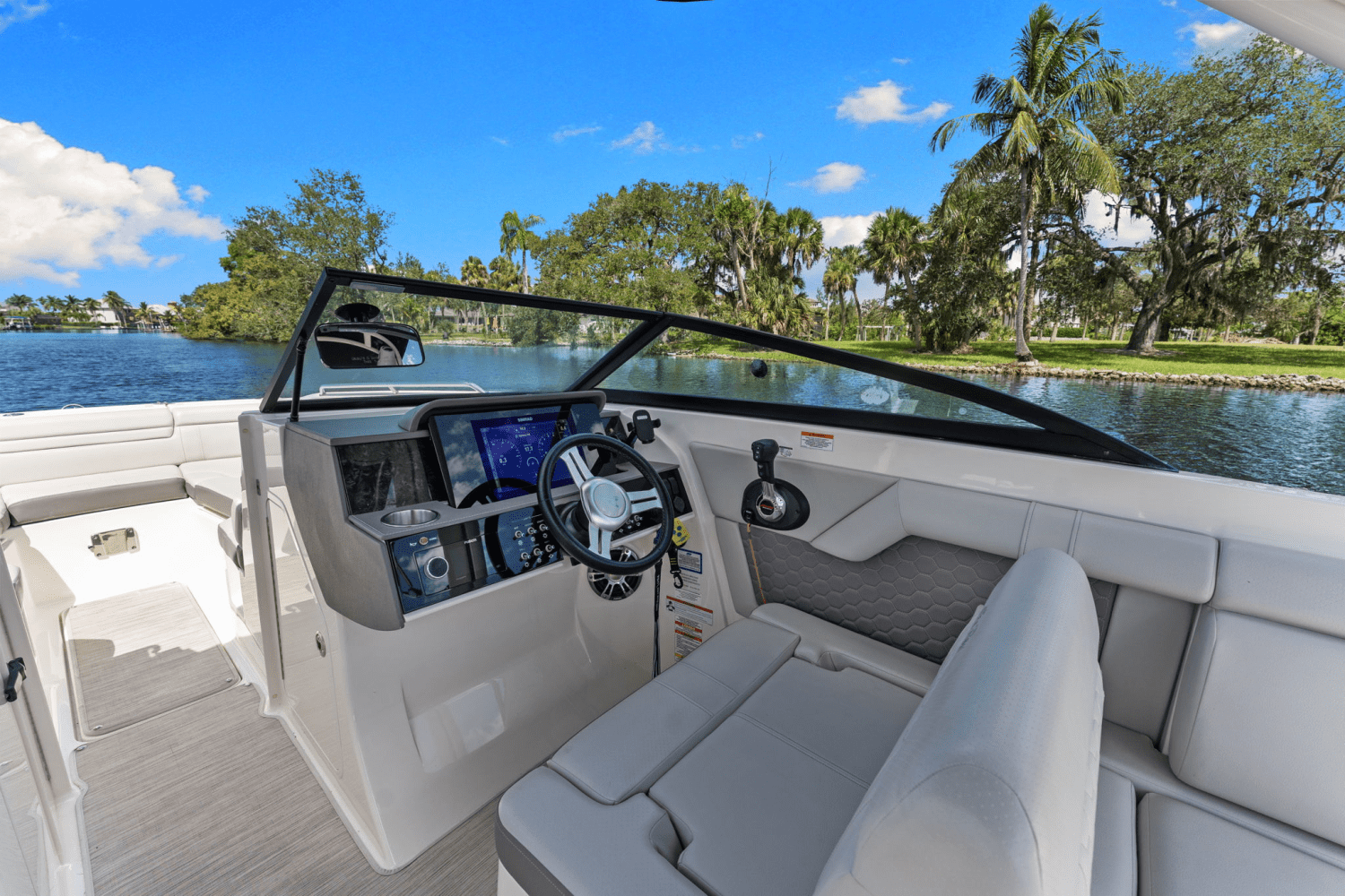 Slide: The Image of Sea Ray 270 SD-OB 2021 - 4