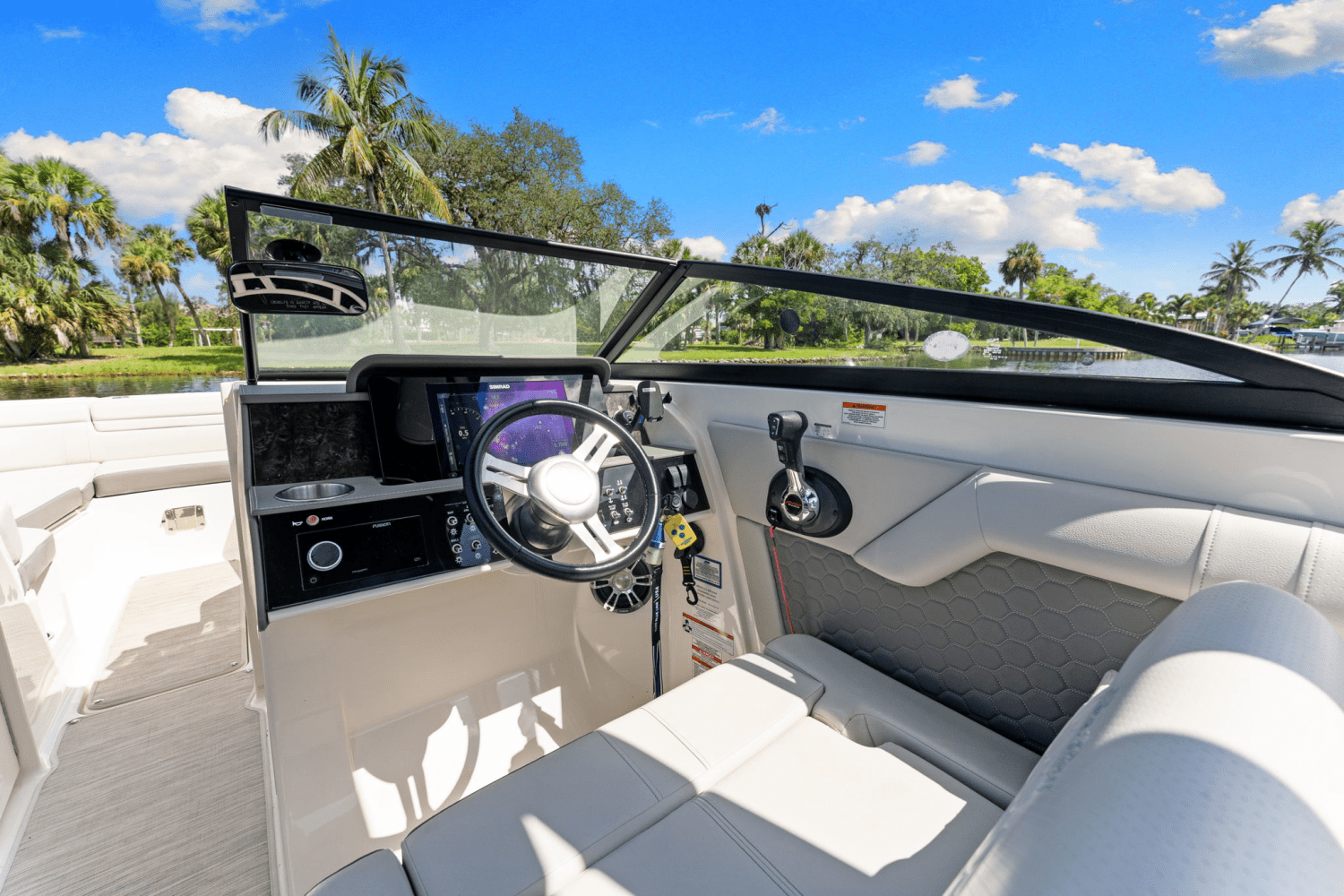 Slide: The Image of Sea Ray 270 SD-OB 2021 - 6