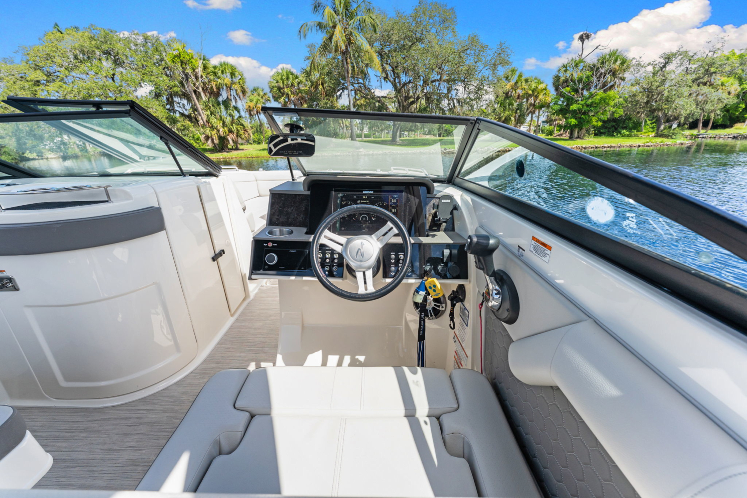 Slide: The Image of Sea Ray 270 SD-OB 2021 - 7