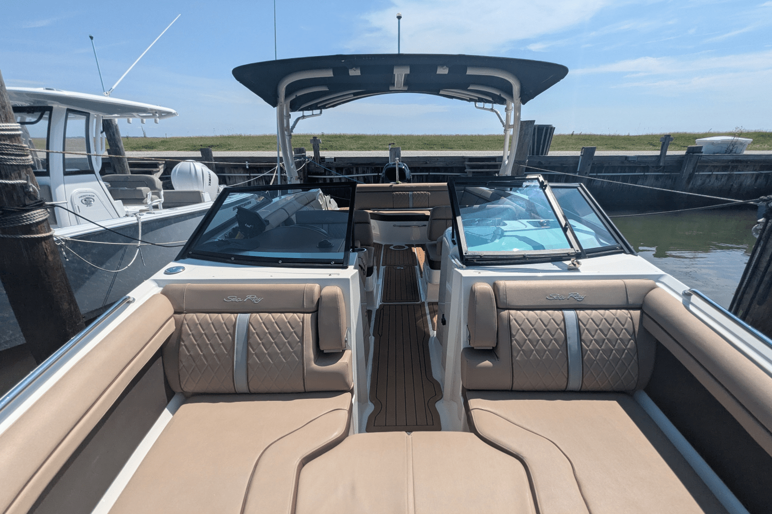 Slide: The Image of Sea Ray 270 SD OB 2016 - 10