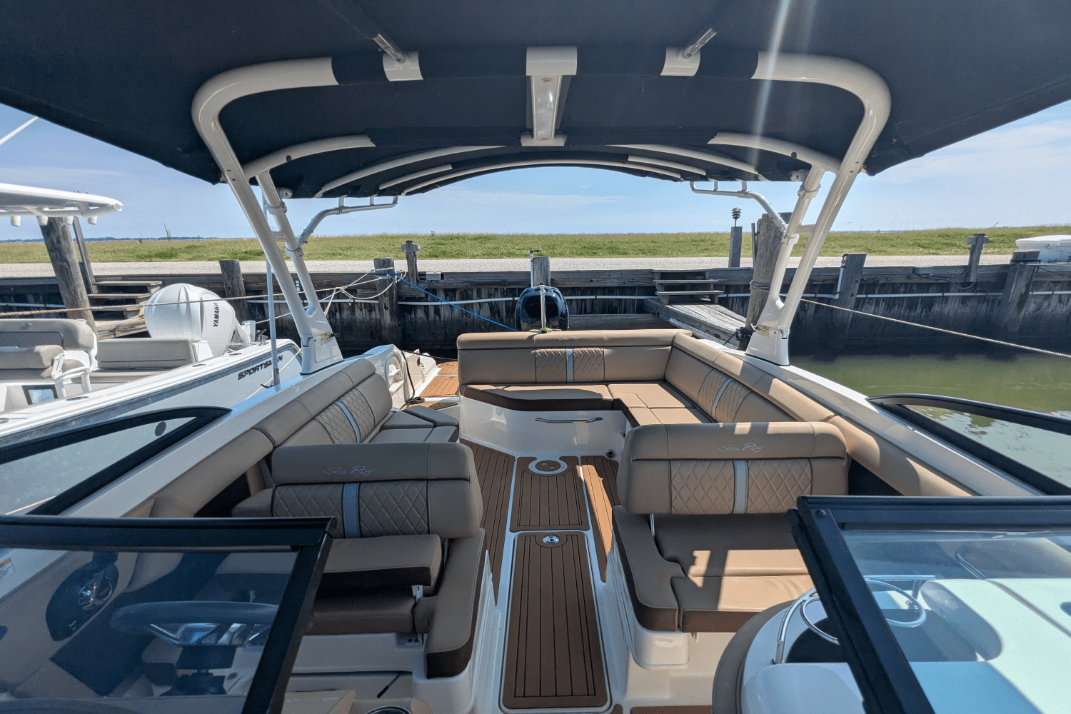 Slide: The Image of Sea Ray 270 SD OB 2016 - 14