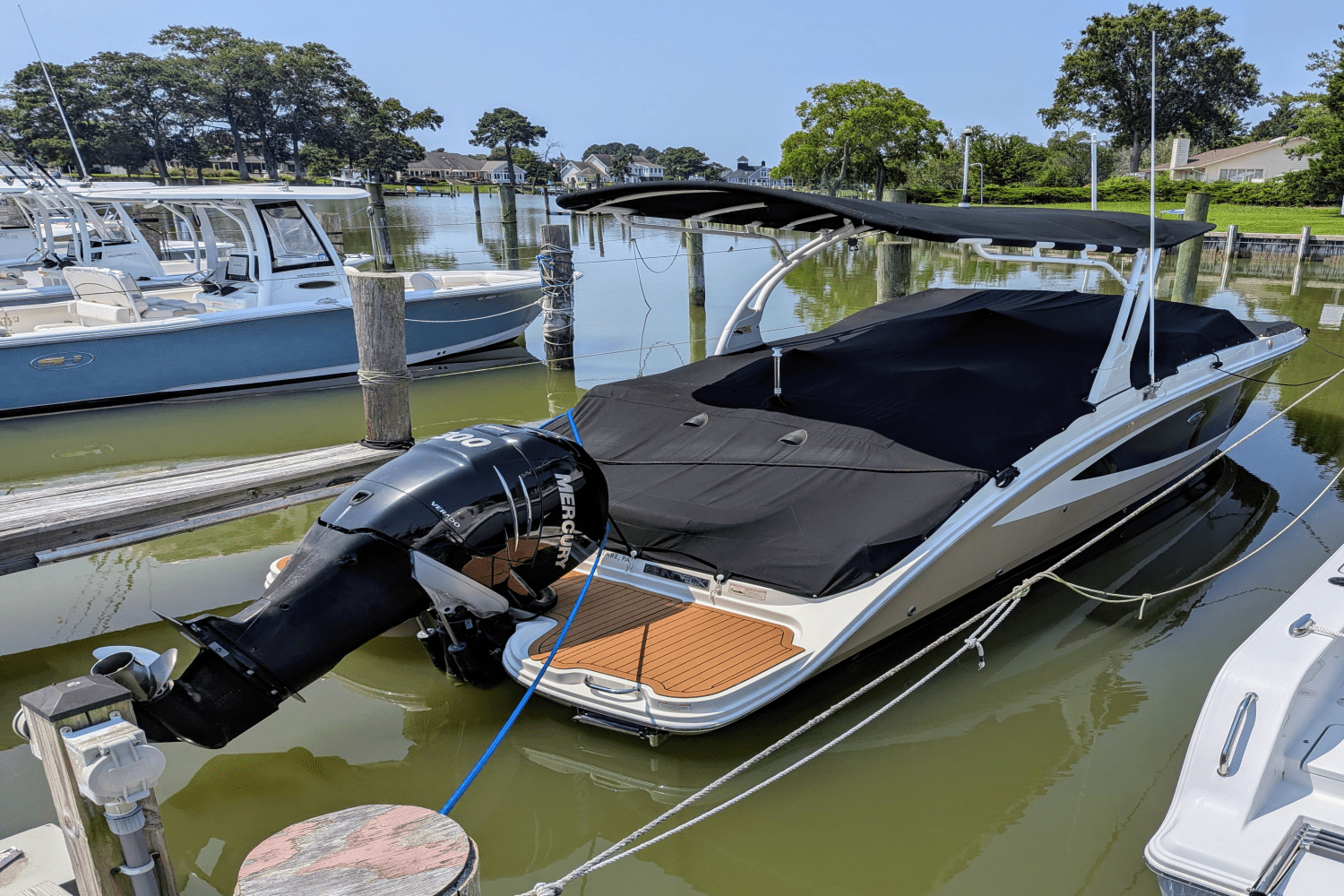 Slide: The Image of Sea Ray 270 SD OB 2016 - 24