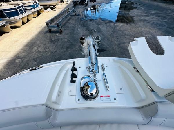 Slide: The Image of 2025 Sea Ray 270 SDX boat deck with anchor and seating area. - 26