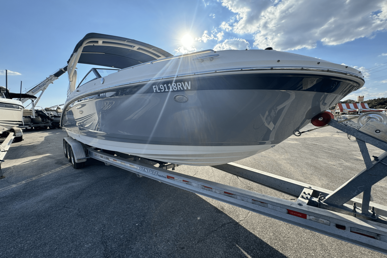 Slide: The Image of Sea Ray 270 SDX OB 2019 - 1