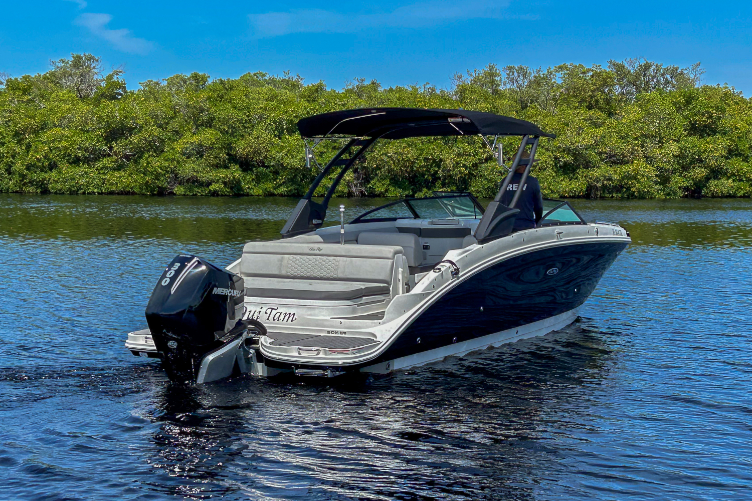 Slide: The Image of Sea Ray 270 SDX OUTBOARD 2023 - 2