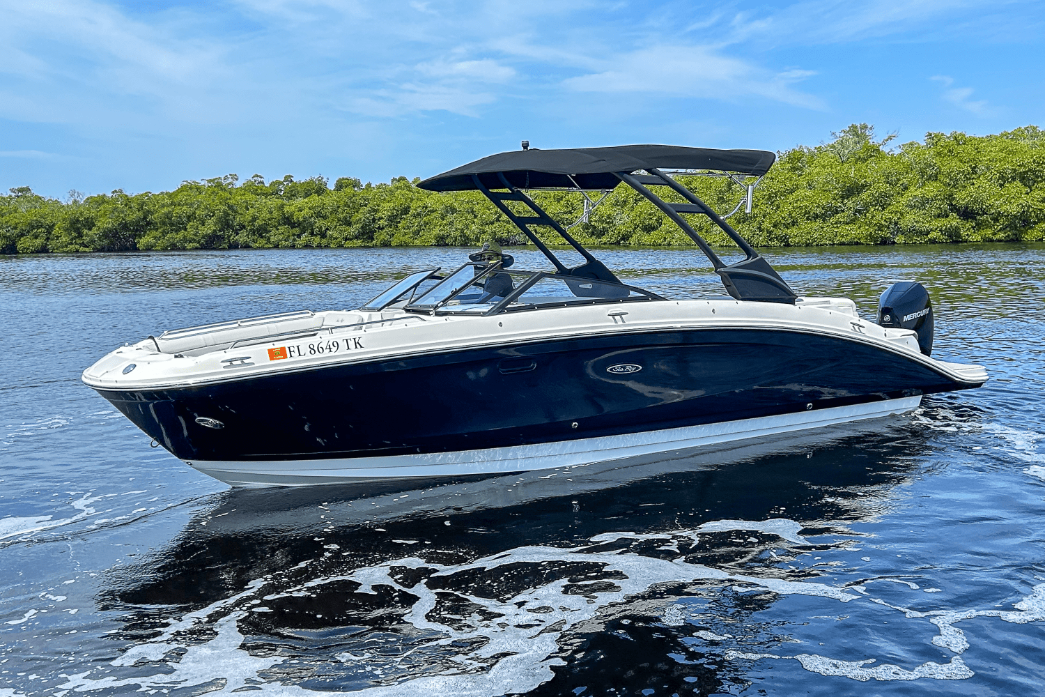 Slide: The Image of Sea Ray 270 SDX OUTBOARD 2023 - 9