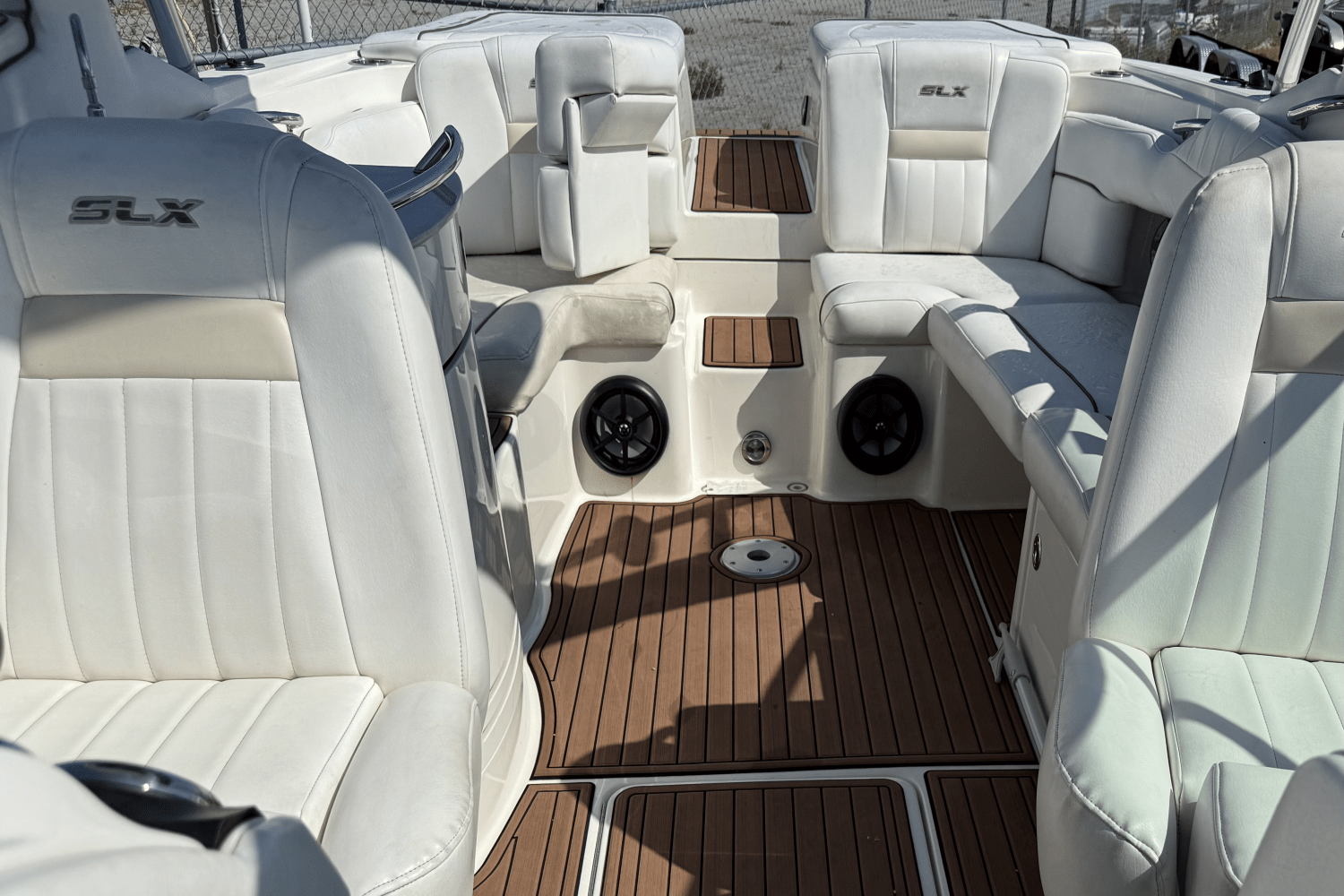 Slide: The Image of Sea Ray 270 SELECT 2008 - 12