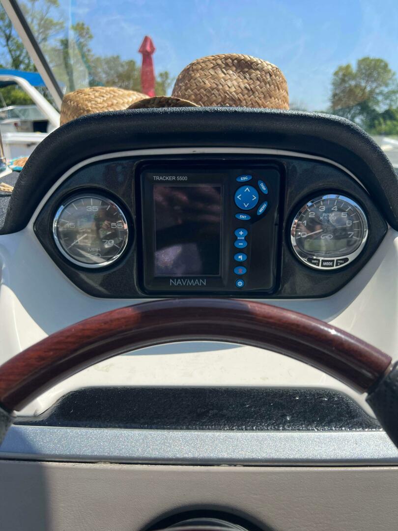 Slide: The Image of Sea Ray 270 SLX 2005 - 5488511