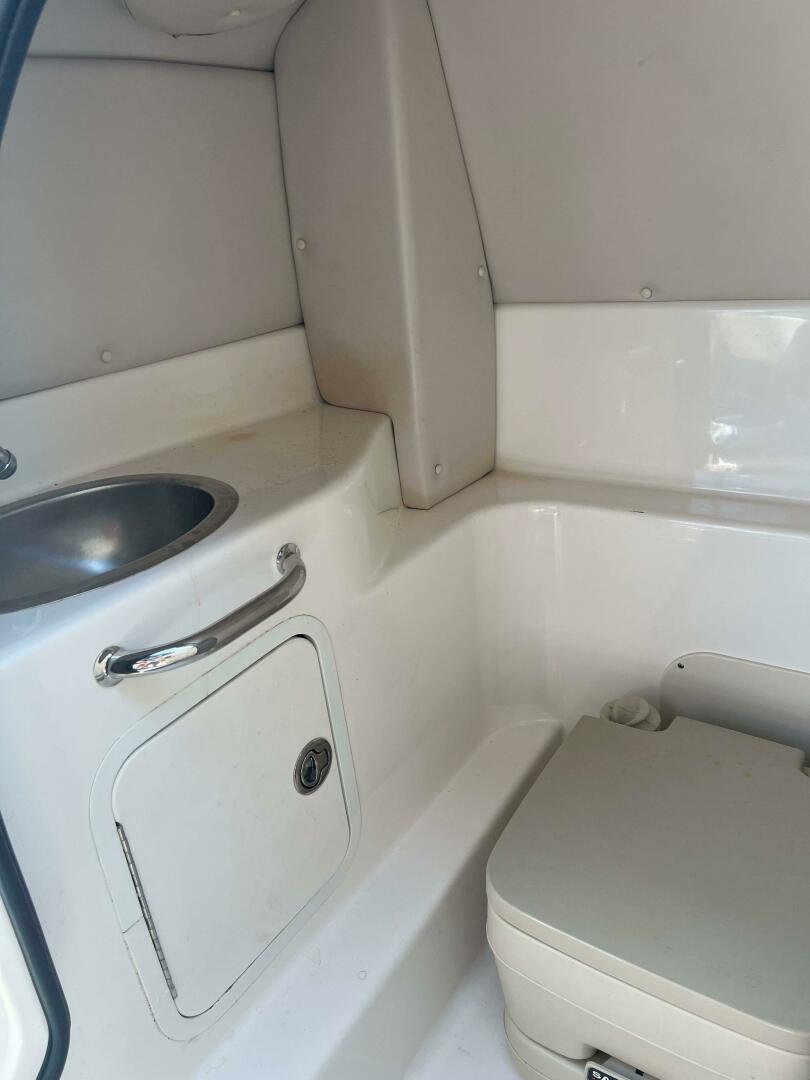 Slide: The Image of Sea Ray 270 SLX 2005 - 5488517