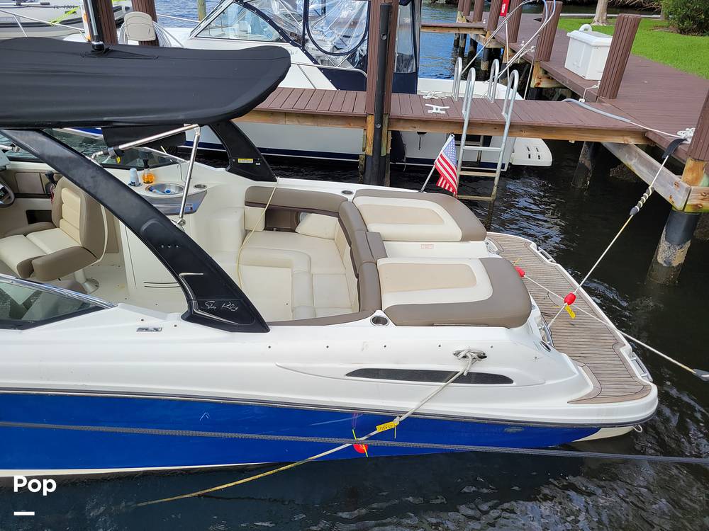 Slide: The Image of Sea Ray 270 SLX 2012 - 13494965