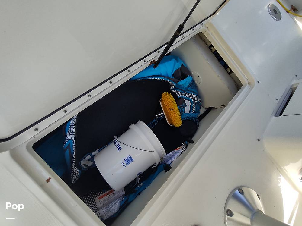 Slide: The Image of Sea Ray 270 SLX 2012 - 13495079