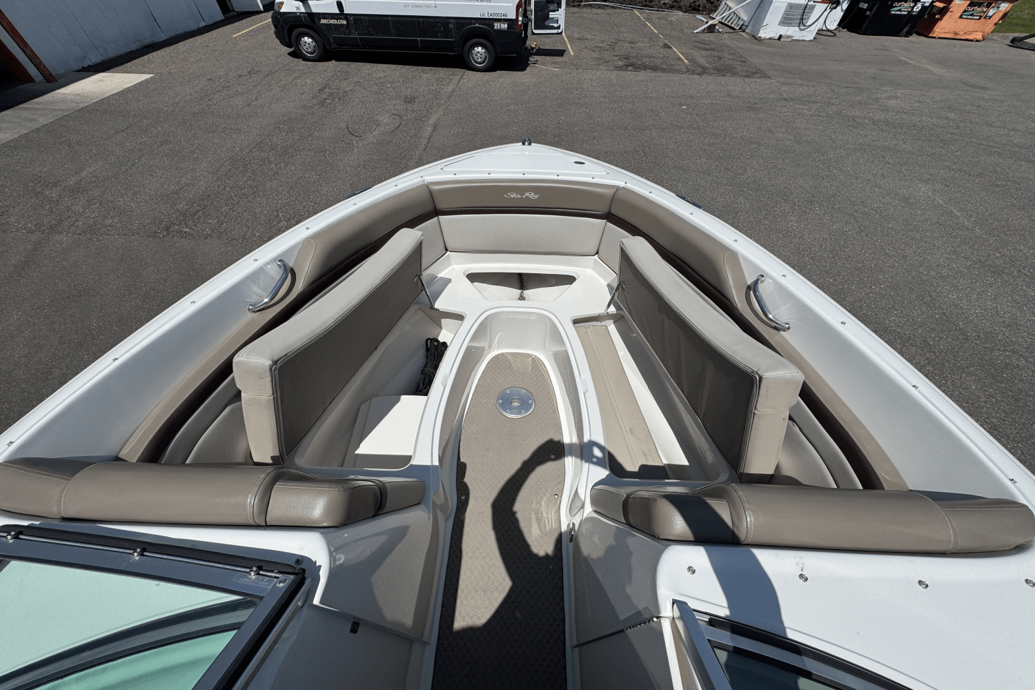 Slide: The Image of Sea Ray 270 SLX 2012 - 42