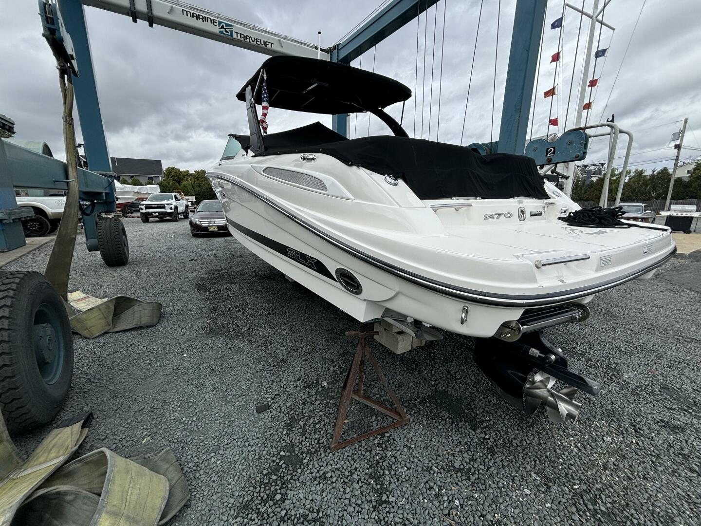 Slide: The Image of Sea Ray 270 SLX 2013 - 4768748