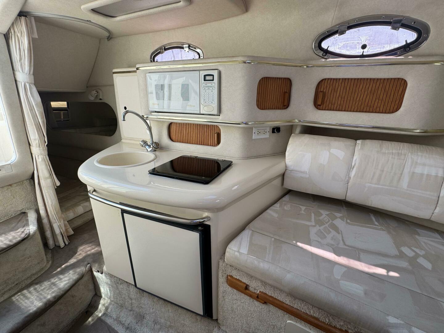 Slide: The Image of Sea Ray 270 Sundancer 1997 - 5488697