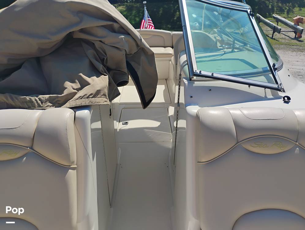 Slide: The Image of Sea Ray 270 Sundeck 2002 - 15161120