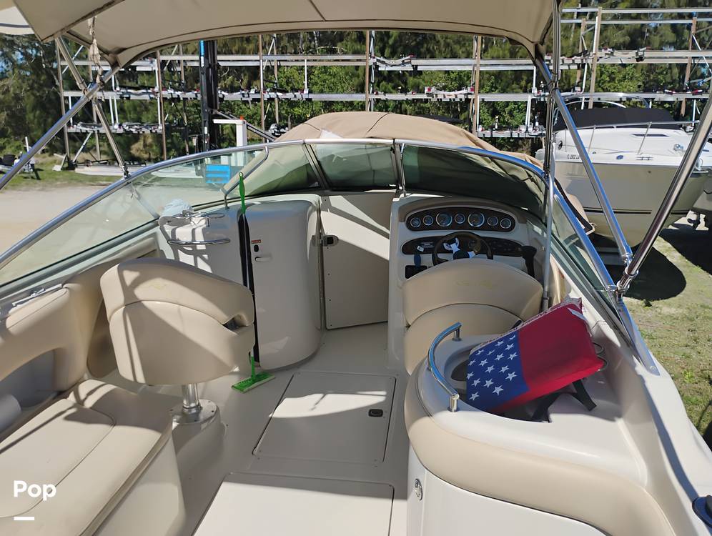 Slide: The Image of Sea Ray 270 Sundeck 2002 - 15161022