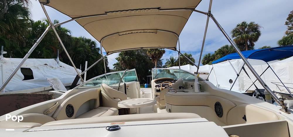 Slide: The Image of Sea Ray 270 Sundeck 2002 - 13702242