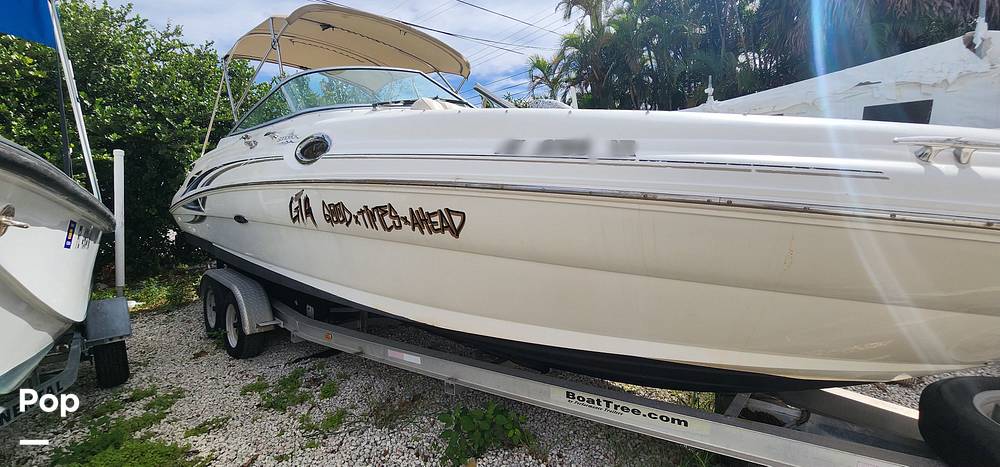 Slide: The Image of Sea Ray 270 Sundeck 2002 - 13702248