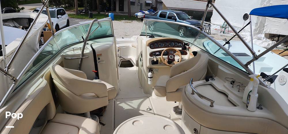 Slide: The Image of Sea Ray 270 Sundeck 2002 - 13702283