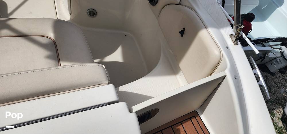 Slide: The Image of Sea Ray 270 Sundeck 2002 - 13702284