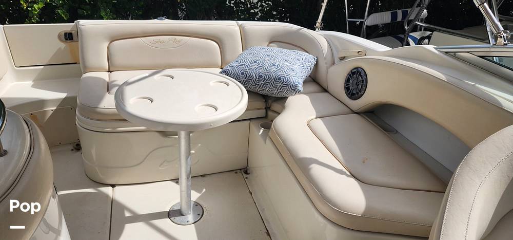 Slide: The Image of Sea Ray 270 Sundeck 2002 - 13702288