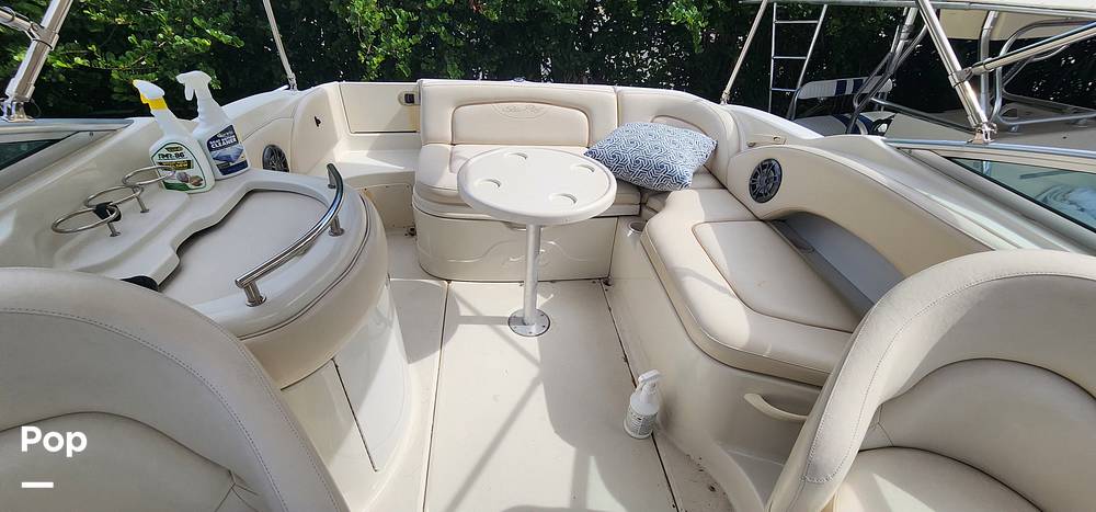 Slide: The Image of Sea Ray 270 Sundeck 2002 - 13702332