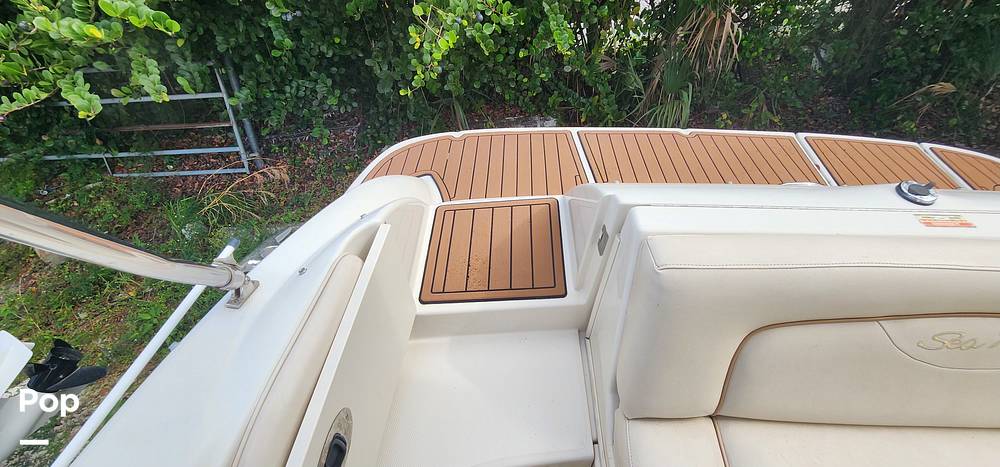 Slide: The Image of Sea Ray 270 Sundeck 2002 - 13702363