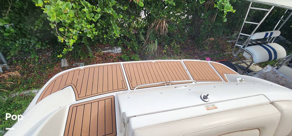 Slide: The Image of Sea Ray 270 Sundeck 2002 - 13702364