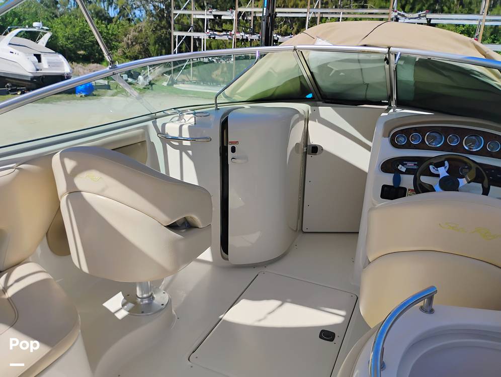Slide: The Image of Sea Ray 270 Sundeck 2002 - 15161026