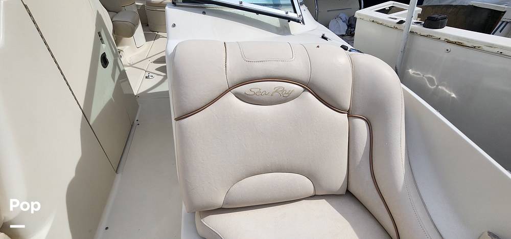 Slide: The Image of Sea Ray 270 Sundeck 2002 - 13702299