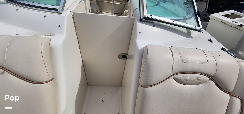 Slide: The Image of Sea Ray 270 Sundeck 2002 - 13702310