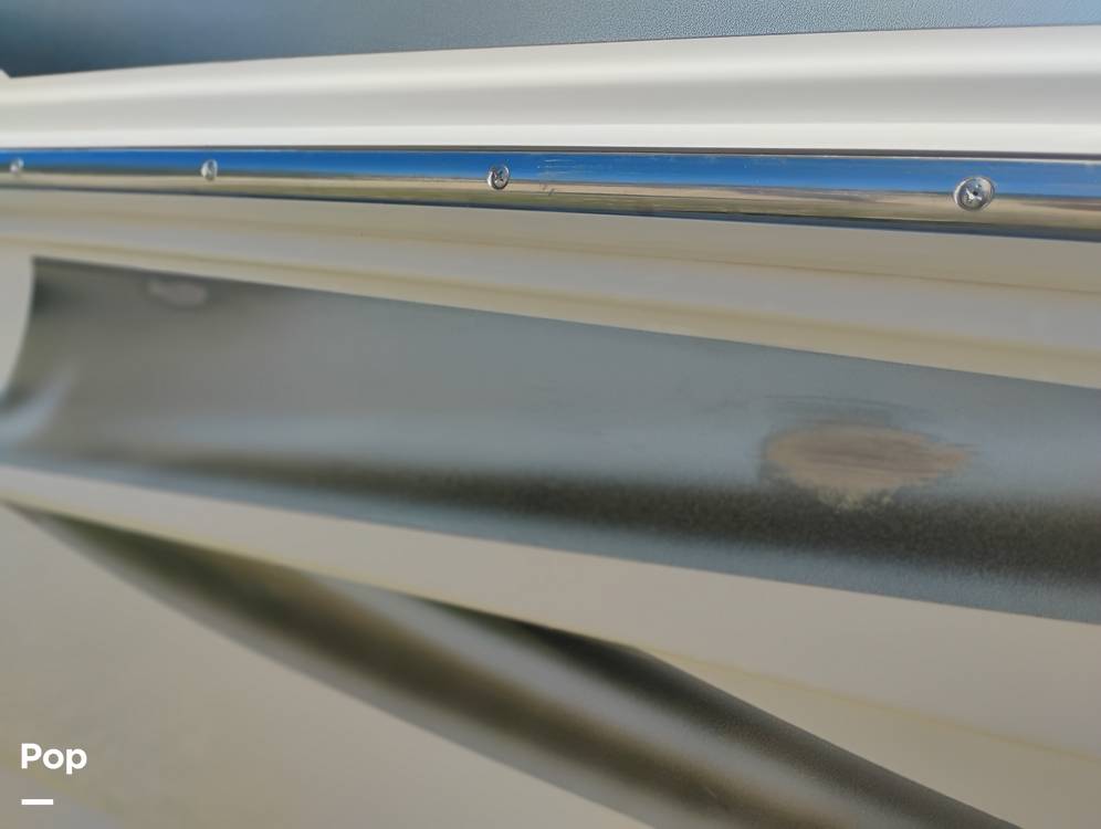 Slide: The Image of Sea Ray 270 Sundeck 2002 - 15161103