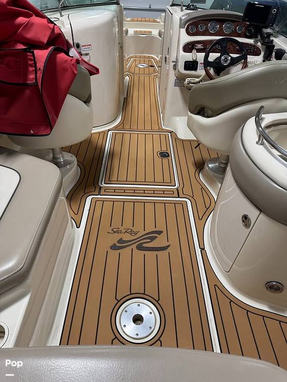 Slide: The Image of Sea Ray 270 Sundeck 2004 - 15501865