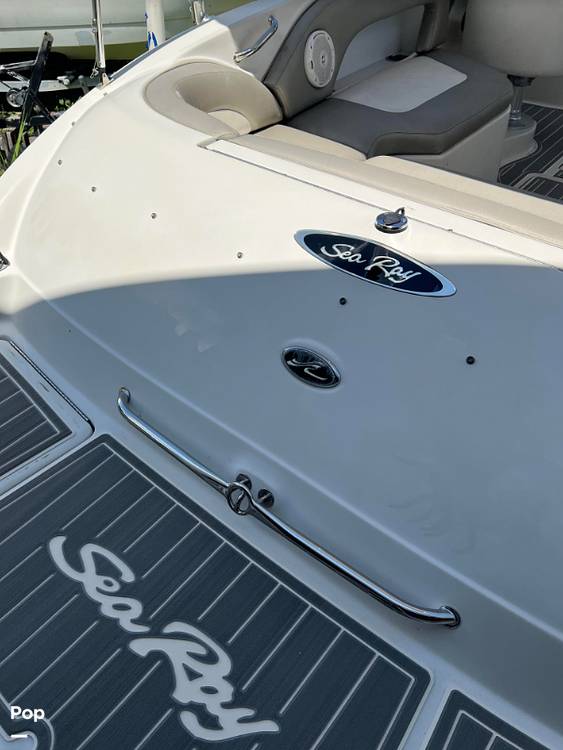 Slide: The Image of Sea Ray 270 SunDeck 2005 - 14508968